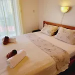 Makin By El-pi Tours Njivice