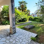 Daire Makin By El-pi Tours Njivice