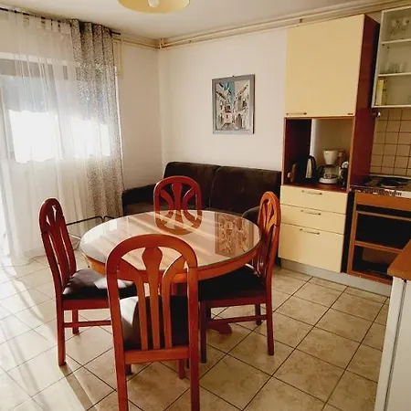 Apartments Makin By El-Pi Tours * Njivice